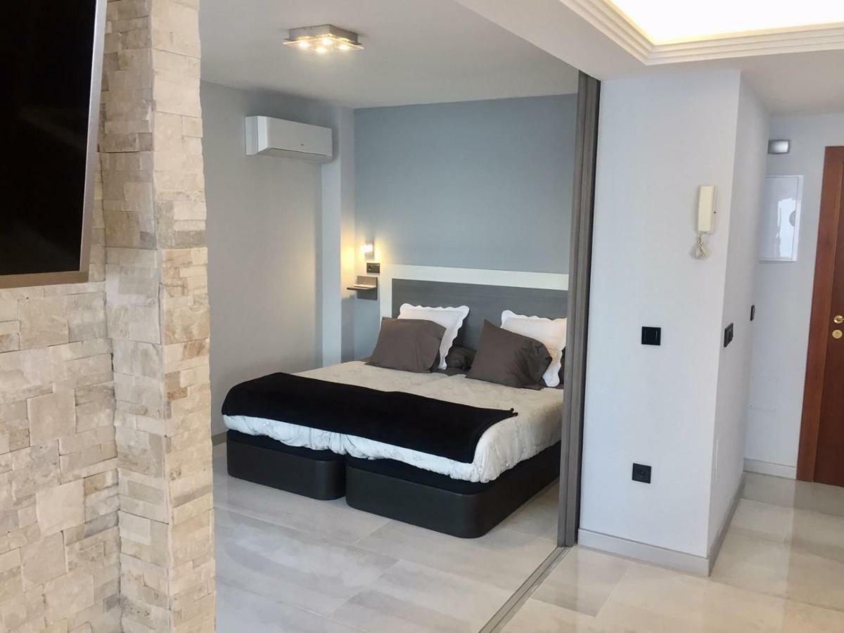 Deluxe Supreme Apartment Malaga Bagian luar foto