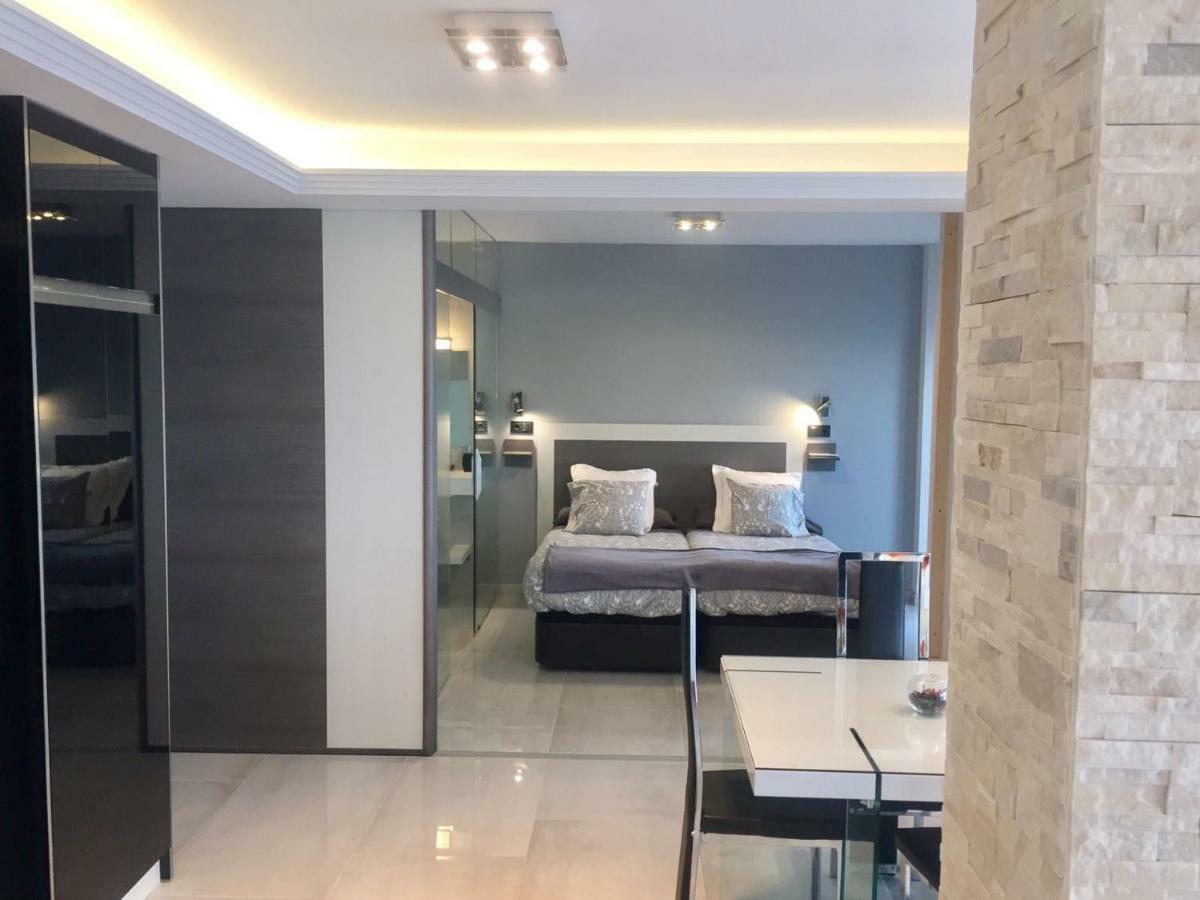 Deluxe Supreme Apartment Malaga Bagian luar foto