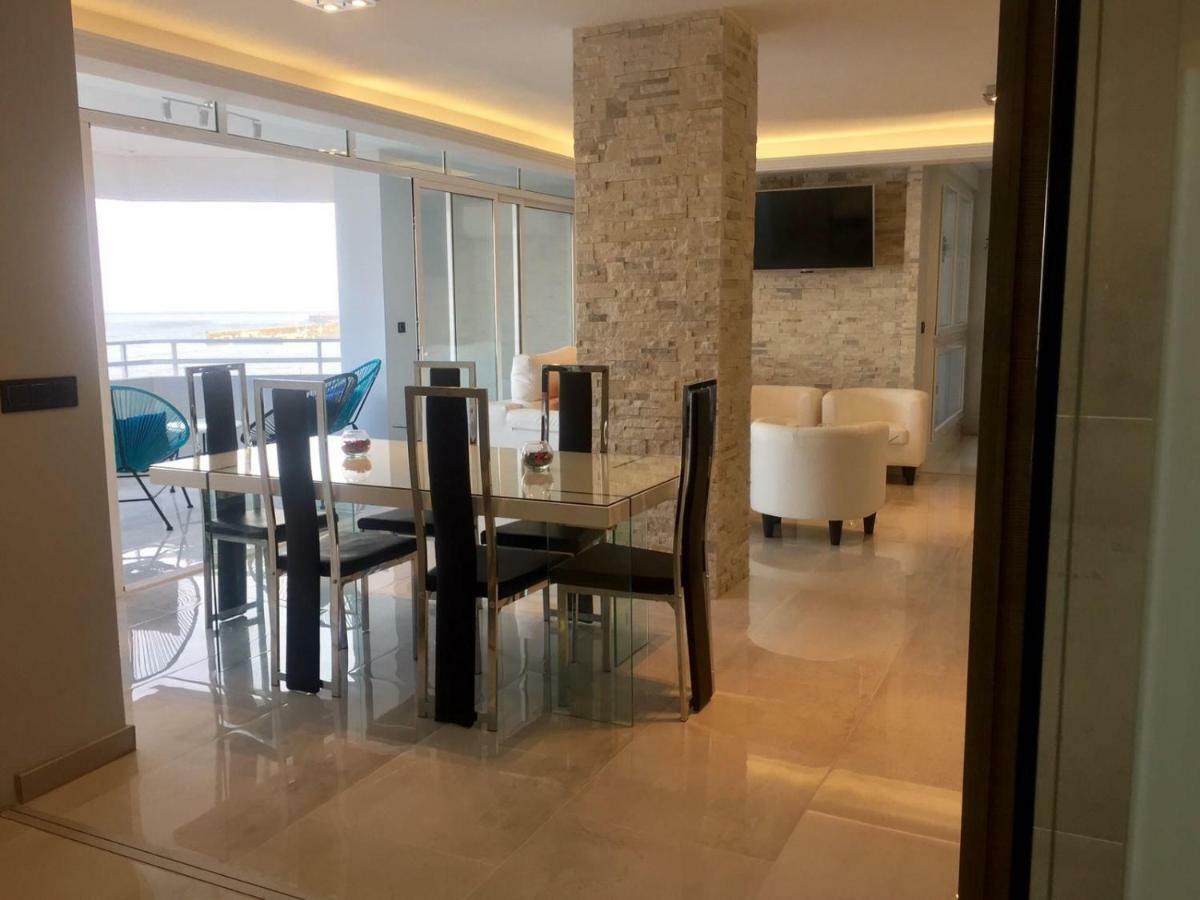 Deluxe Supreme Apartment Malaga Bagian luar foto