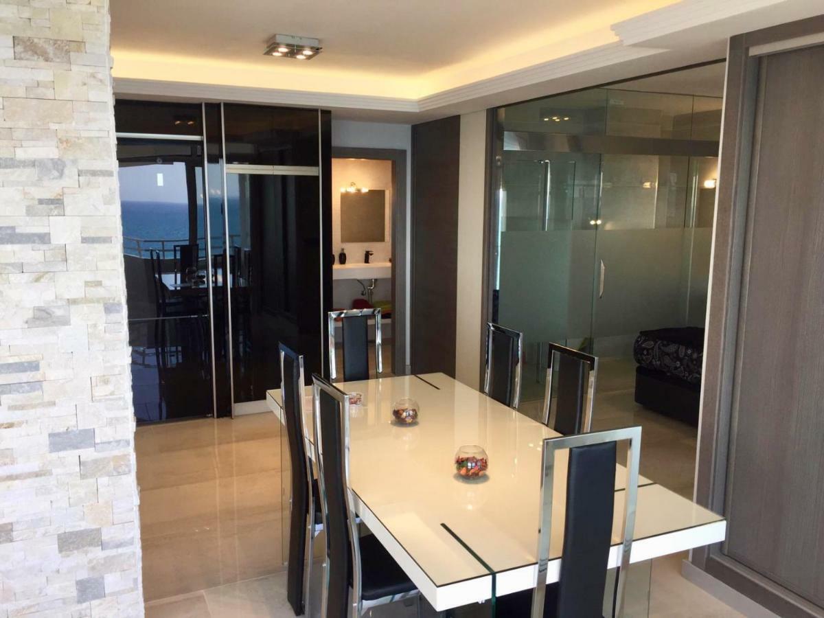 Deluxe Supreme Apartment Malaga Bagian luar foto