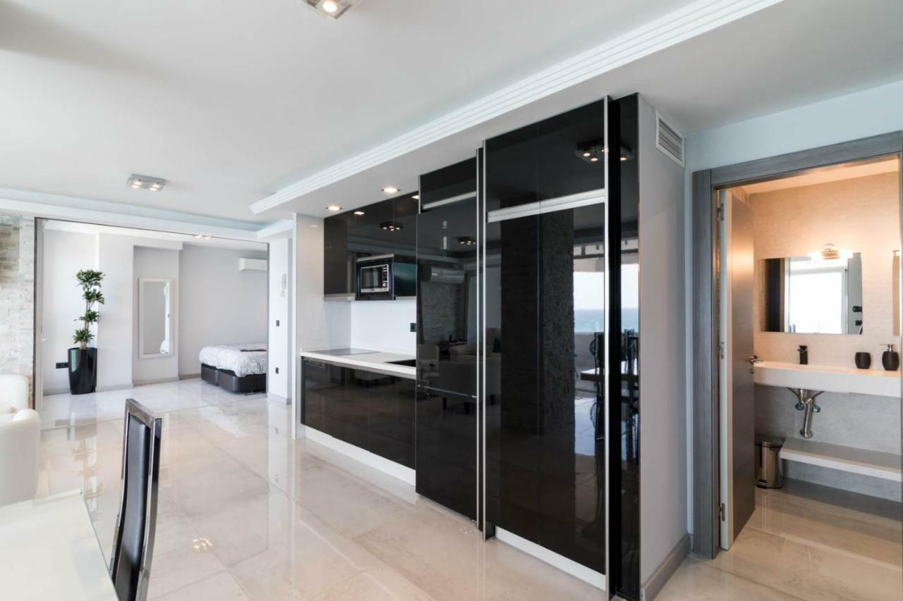 Deluxe Supreme Apartment Malaga Bagian luar foto